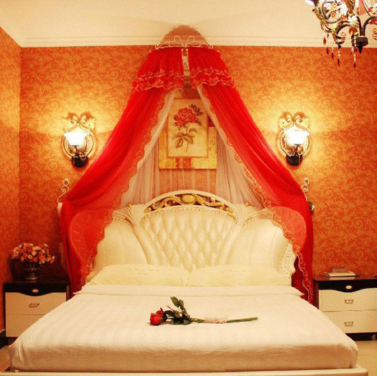 新婚卧房加点红 12款浪漫卧室艳而不俗