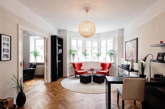 红黑金属色对比 气质瑞典城市公寓装修