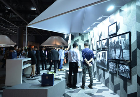 2013“交钥匙”展位人潮汹涌