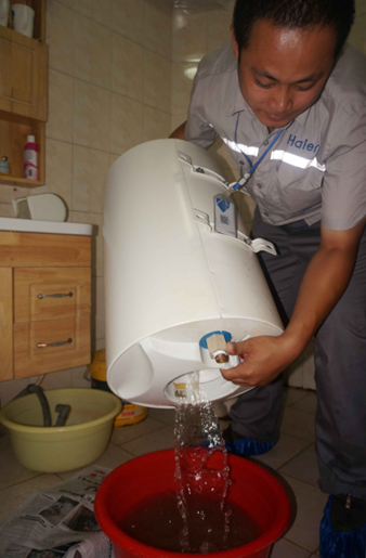 用了六年的热水器内胆真面目惊呆了用户