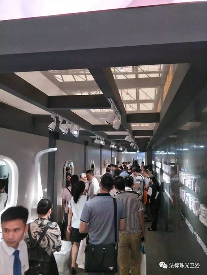 法标珠光卫浴新形象 轻奢新主义亮相上海国际厨卫展