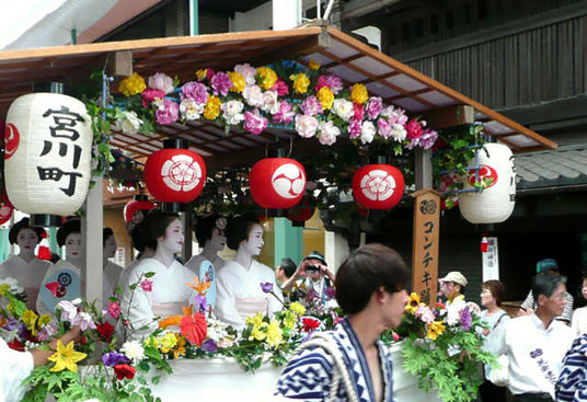 卡卡萨罗纵横世界之旅:感受日本传统文化之美