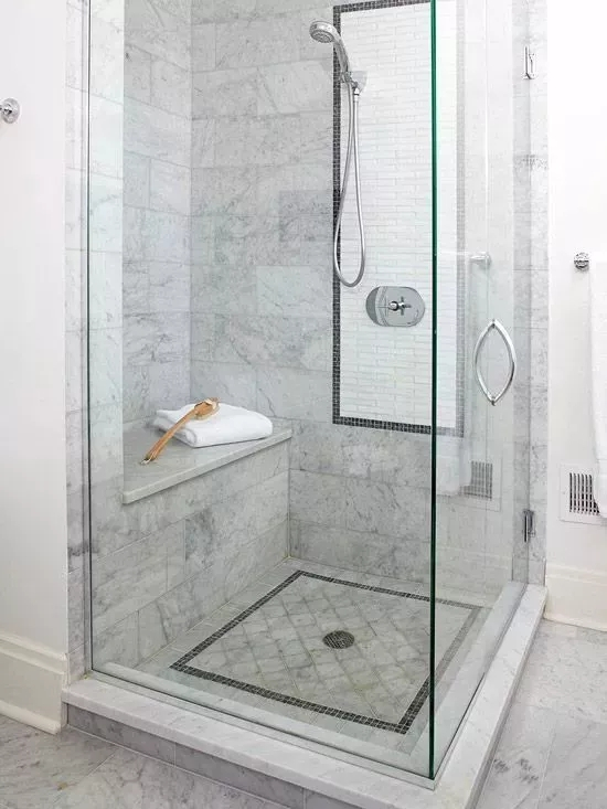 卫生间有点小淋浴房设计试试这四种办法