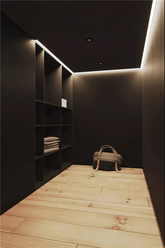 高級黑 LOFT，一半是設(shè)計，一半是情調(diào)