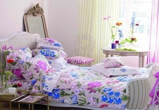 至潮花色床品 打造暖春卧室