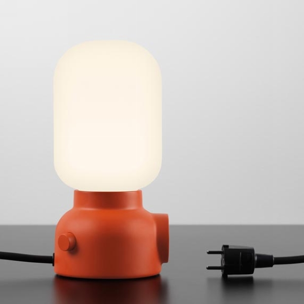 创意有爱的插座台灯 plug lamp