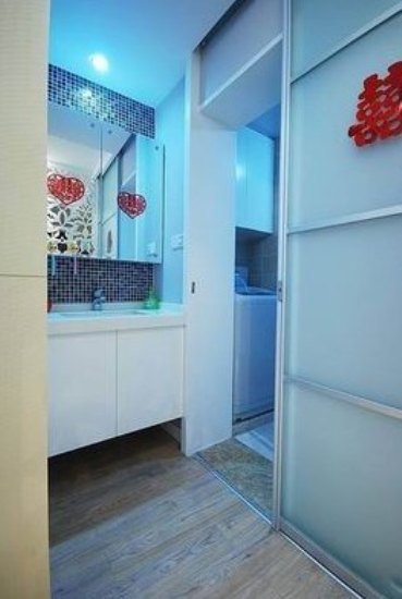 时尚家居装修 70后娶80后巧改69平婚房