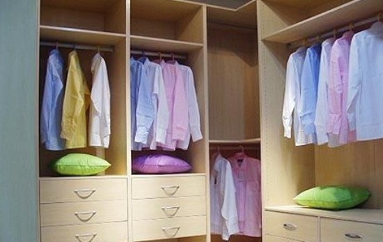 家居收纳DIY 合理设置步入式衣帽间