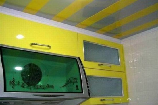 四万元打造的一室一厅小户型 用色彩取胜