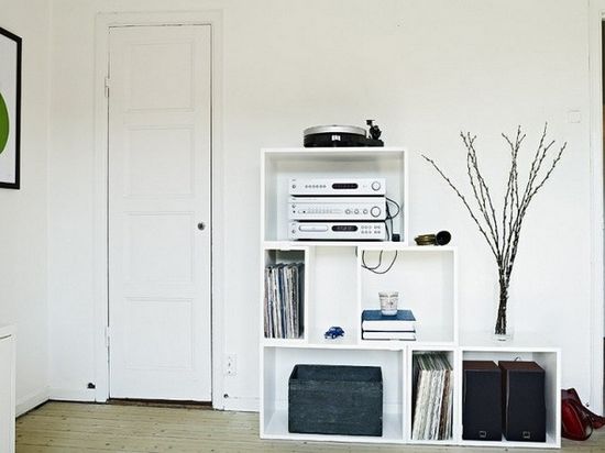 远离都市嘈杂 浅白地板装扮简约小资公寓