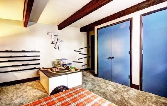 圣诞装饰 充满童趣凌乱温馨住宅设计