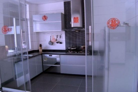 简约婚房 130平3室2厅2卫