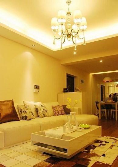 网购达人装修 7万打造82平简约温馨居