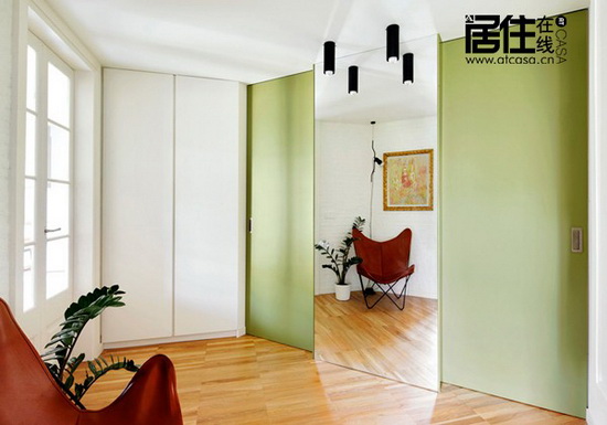 怎么翻新衣柜表面 821458_32.jpg