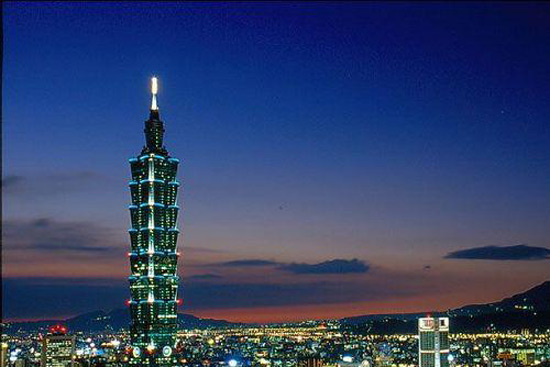台湾新地标建筑 台湾塔设计稿VS台北101大厦