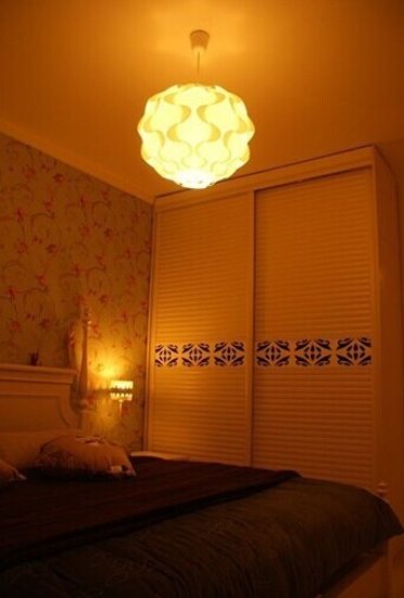 88平二室一厅 8万元打造温馨暖色家