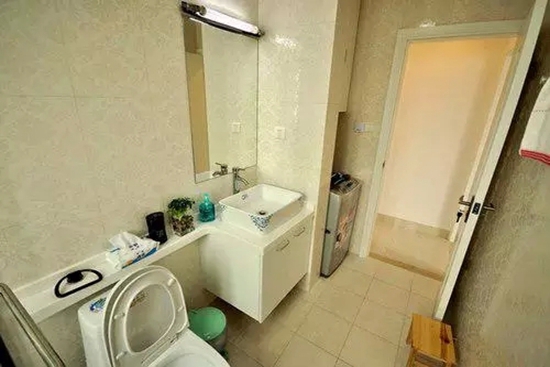 小夫妻巧装小户型 51平简约美家