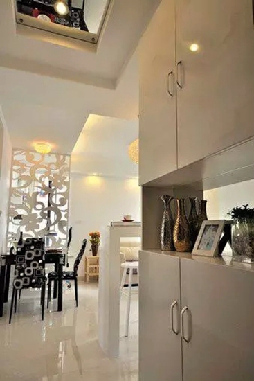 小夫妻巧装小户型 51平简约美家