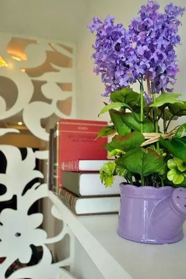 小夫妻巧装小户型 51平简约美家