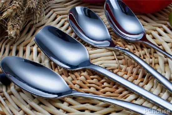 不锈钢餐具使用时要注意什么 不锈钢餐具清洁保养要注意什么