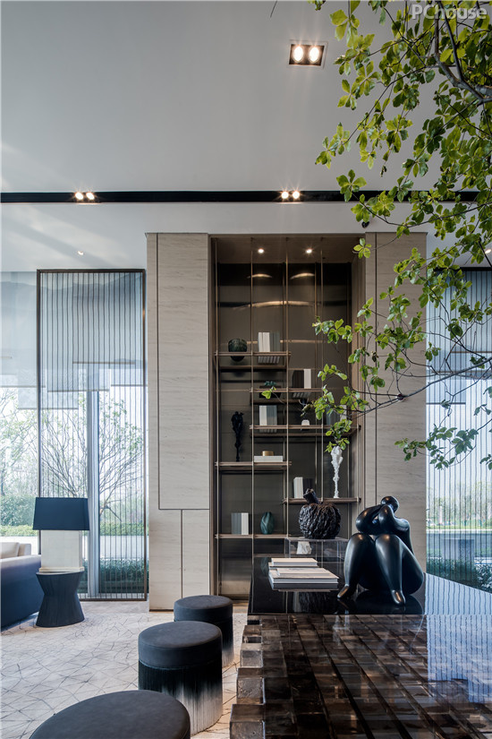 集艾×香榭蒂丨济南绿地国际博览城售楼处：诗意磅礴，